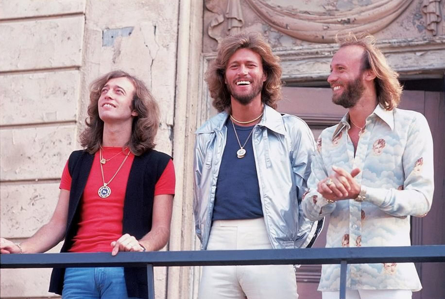 Bee Gees – For Whom the Bell Tolls (1993)