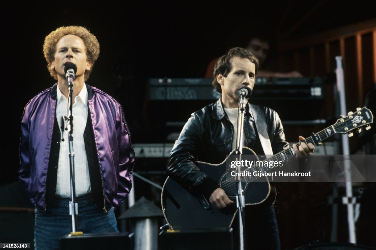 Simon & Garfunkel – The Sound of Silence (from The Concert in Central Park)